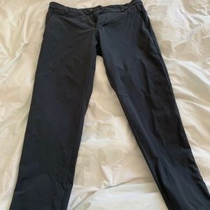 Lululemon ABC mens pants size 36